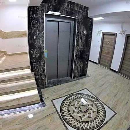 Aparthotel Morii &